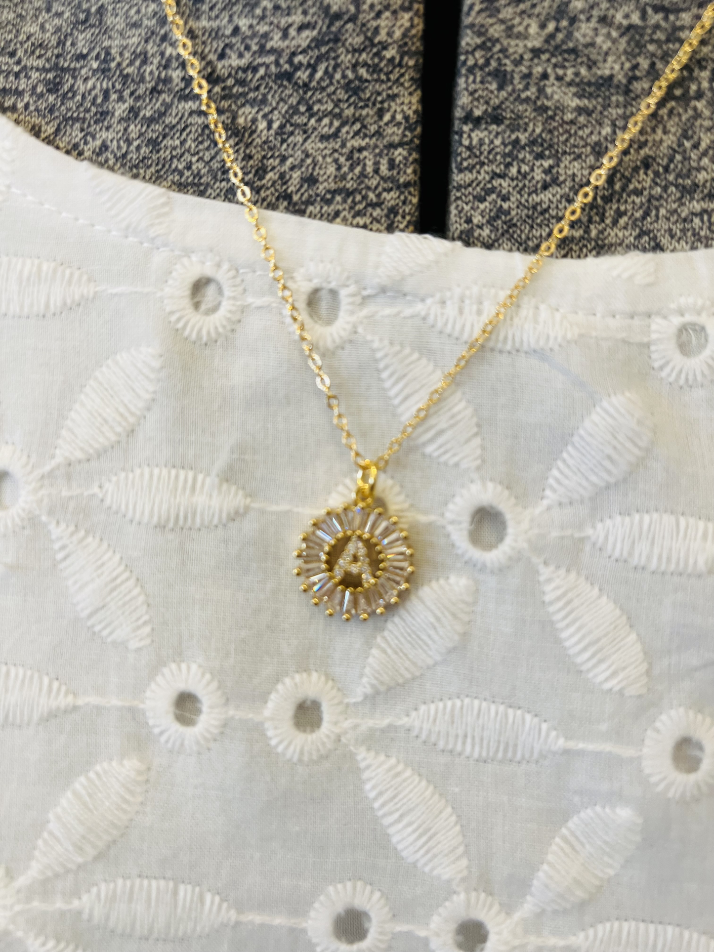 Stellar Burst Initial Necklace